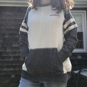 Wisconsin Pullover